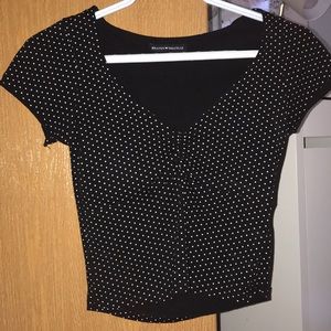 CUTE V-NECK BRANDY MELVILLE SHIRT